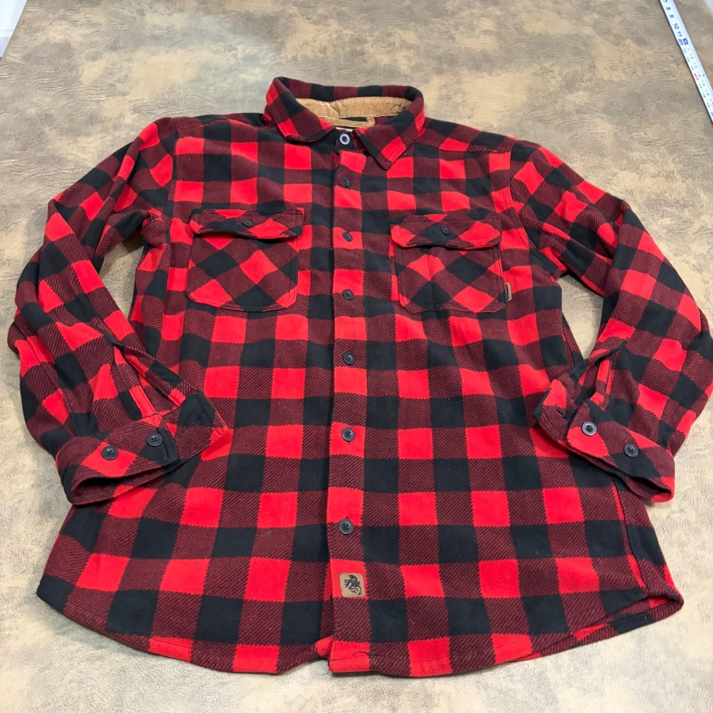 Legendary Whitetails Shirt Mens Large Red Buffalo Plaid Fleece sHACKET